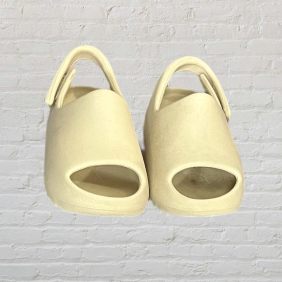 Adidas Bone Yeezy Slides - Picture 2 of 5